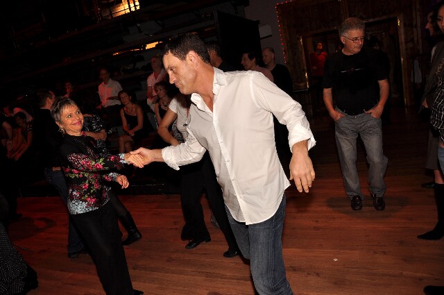 min 2009 11 29 station danse 166